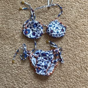 Never been worn bikini set